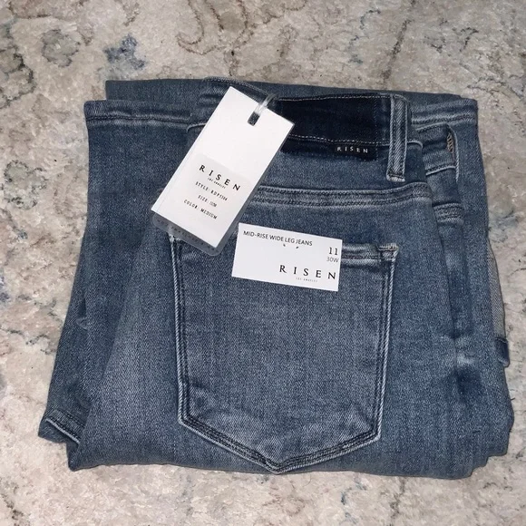 RISEN Midrise Wide Leg Jean 🆕 NWT - Picture 2 of 5